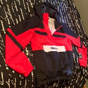 I’m selling a Nike jacket if anyone is interested